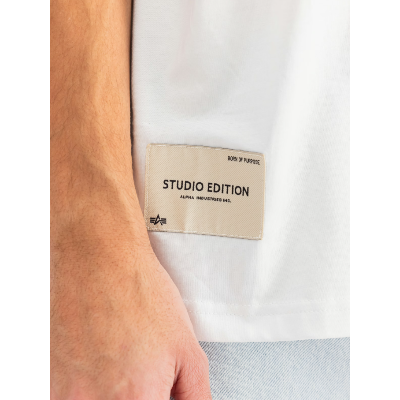156550 09 STUDIO EDITION T