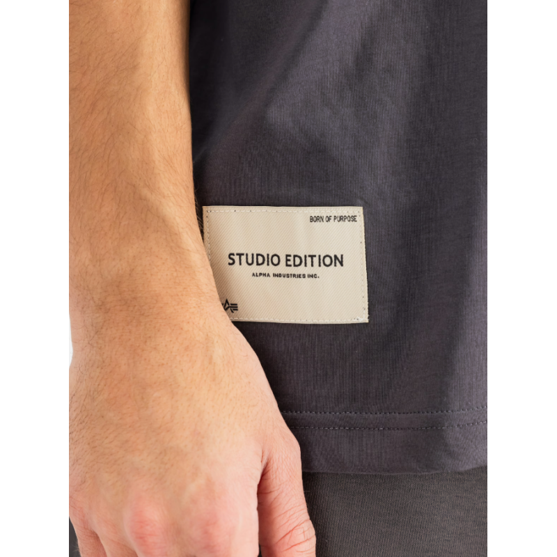 156550 684 STUDIO EDITION T