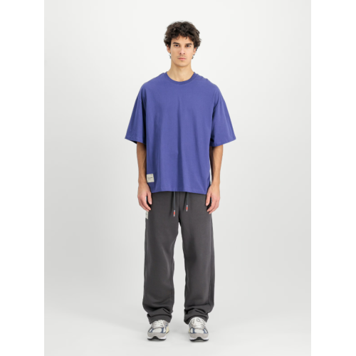 156550 735 STUDIO EDITION T