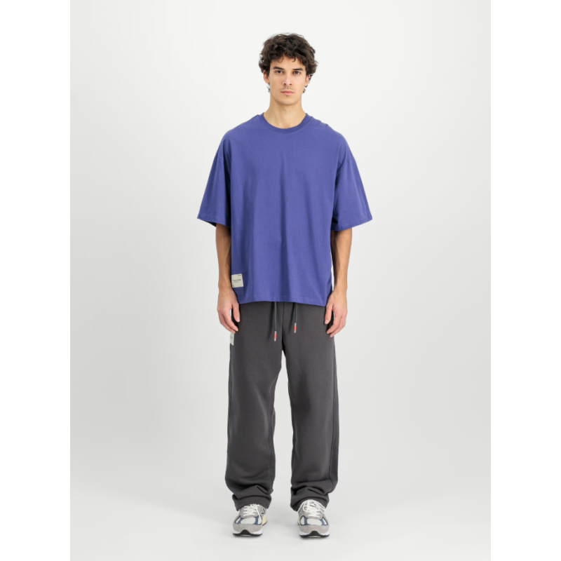 156550 735 STUDIO EDITION T