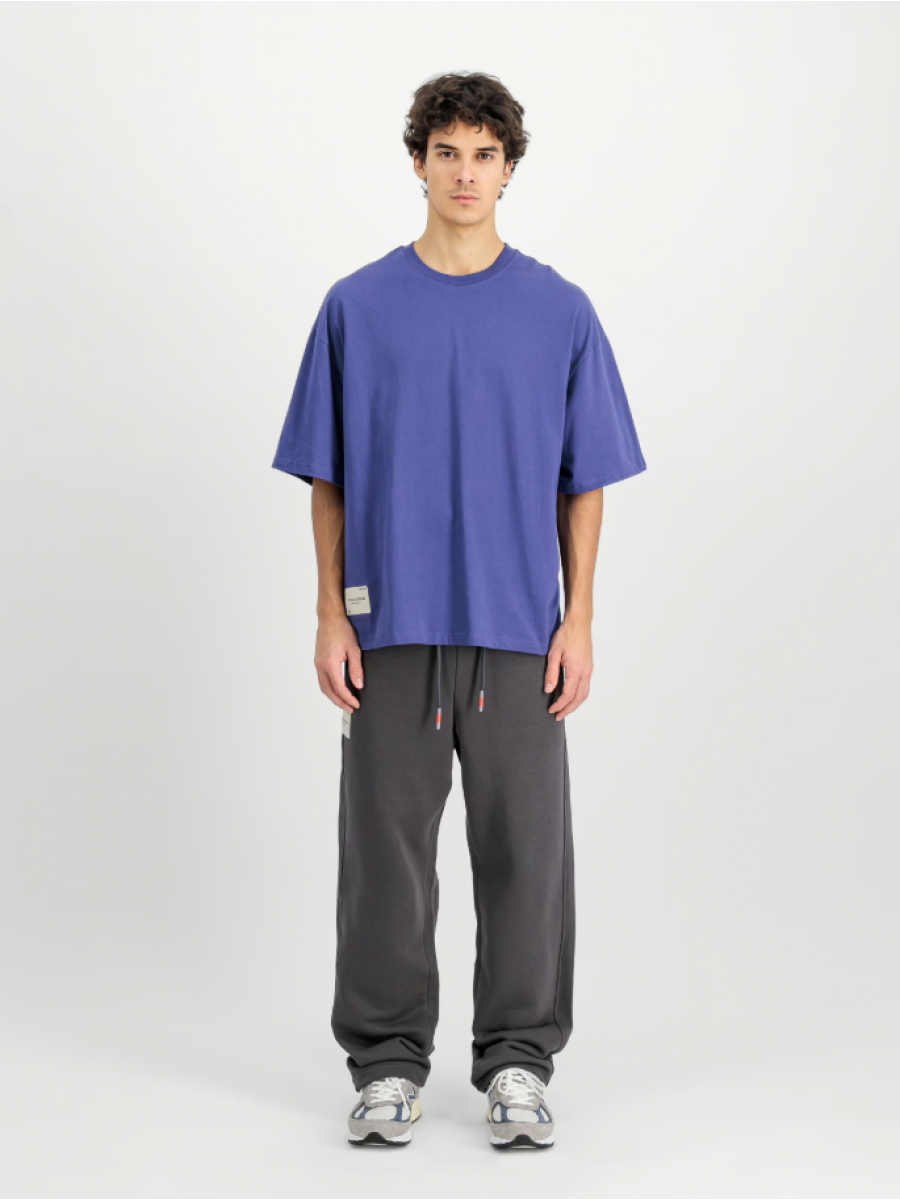 156550 735 STUDIO EDITION T