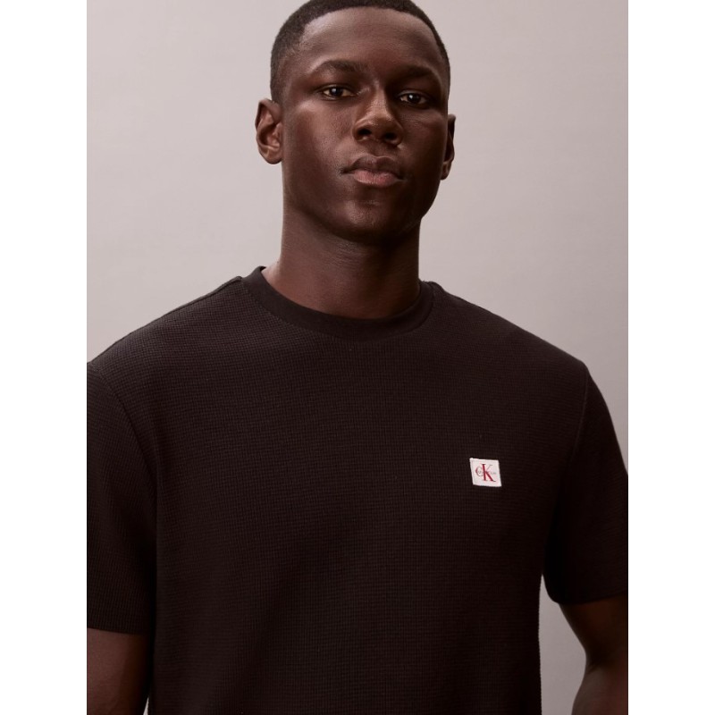 LV04RD008G UB1 SS WAFFLE BADGE CREWNK TEE