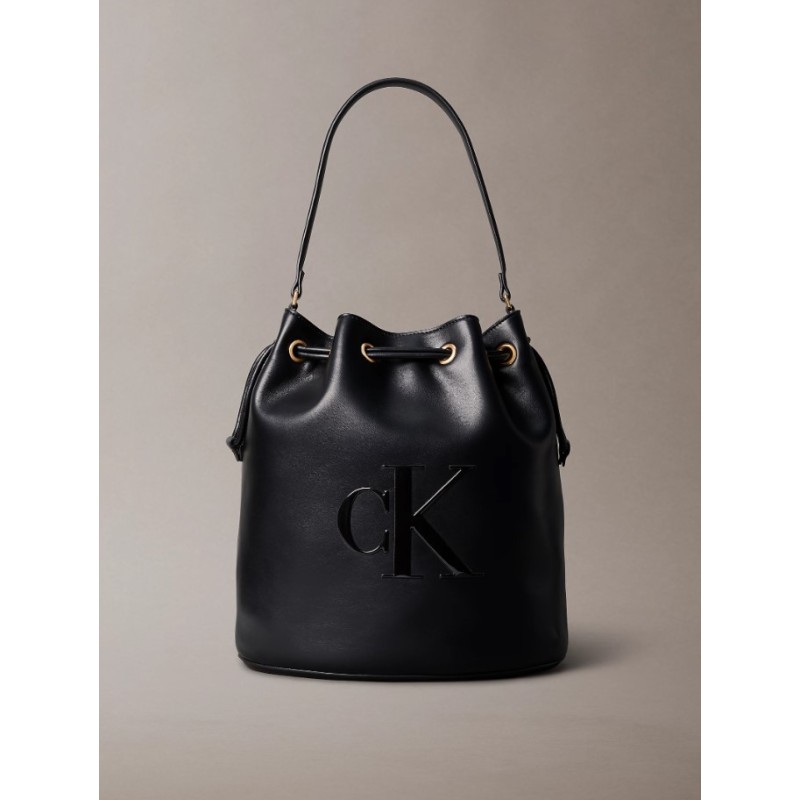LV04F3232G UB1 RAISED CK LARGE BUCKET BAG