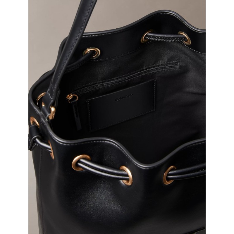 LV04F3232G UB1 RAISED CK LARGE BUCKET BAG