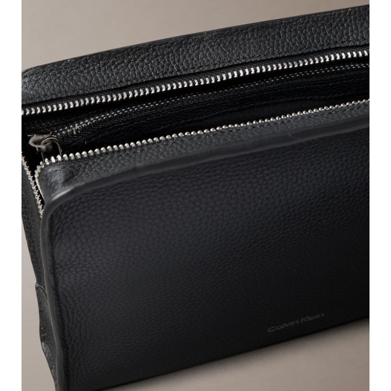 LV04D1153G UB1 FOIL EMBOSS SMALL WASHBAG