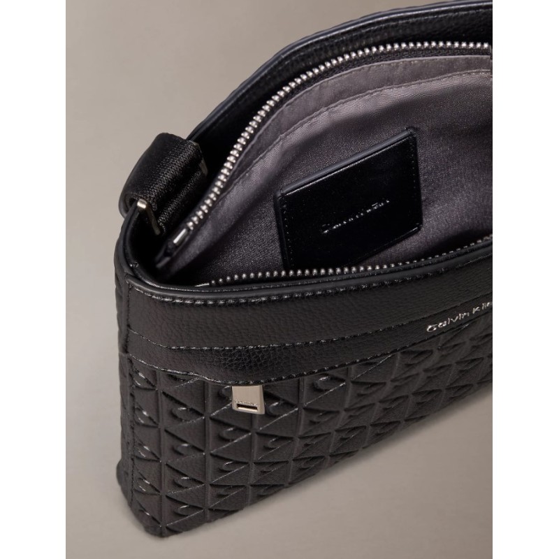 LV04D3229G UB1 EMBLEM AOP EMBOSS FLATPACK
