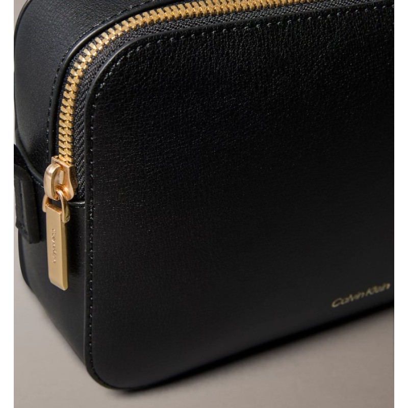 LV04F3276G 332 FOIL LOGO ELONGATED CAMERA BAG