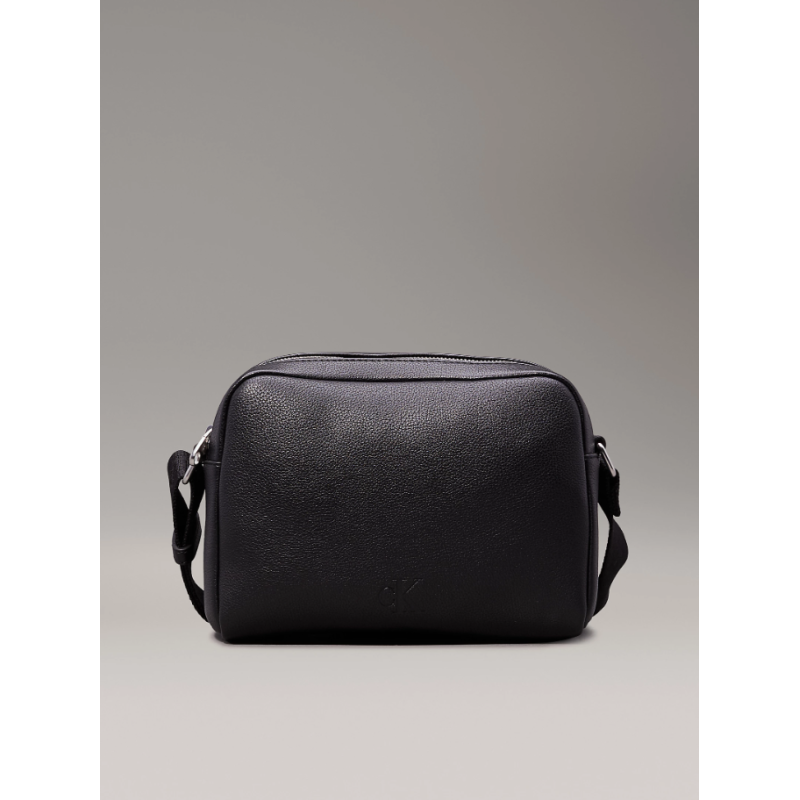 K60K612711 BEH OVER WEBBING CAMERA BAG21 PU