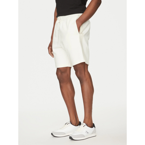 J30J327246 YAS LOGO TAPE SHORT