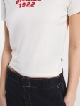 DK0A4Z8FC481 CENTER LOGO SS TEE W EGRET