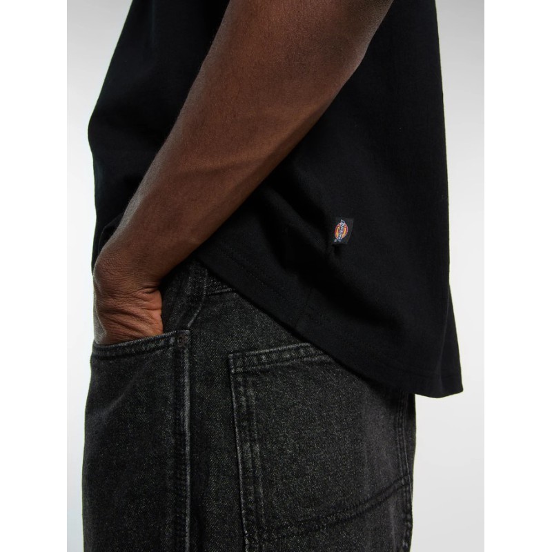 DK0A88JGBLK1 DERBY SS TEE BLACK
