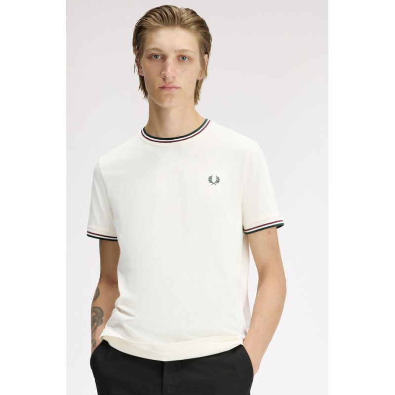 M1588 84A FRED PERRY T-SHIRT