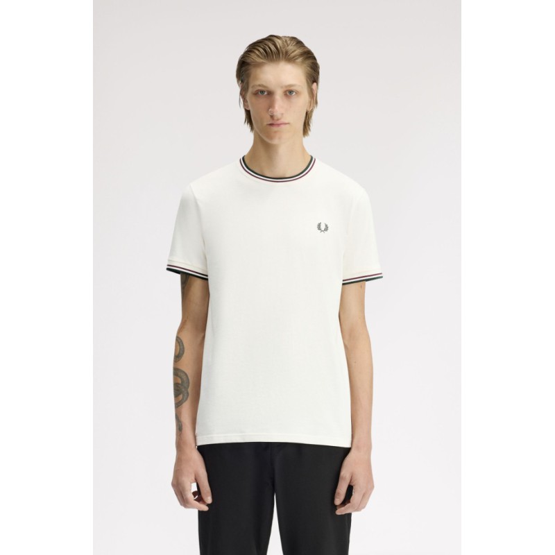 M1588 84A FRED PERRY T-SHIRT