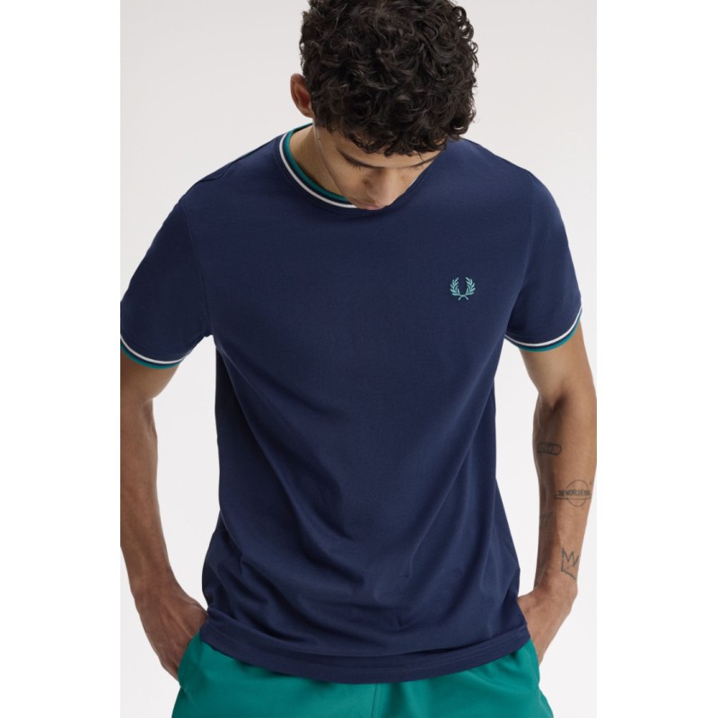 M1588 86A FRED PERRY T-SHIRT