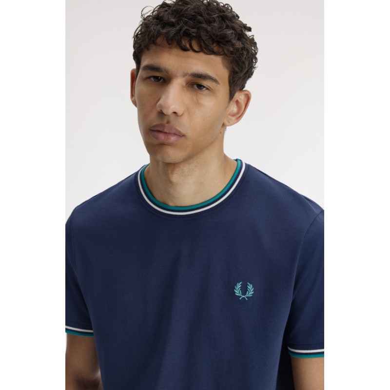 M1588 86A FRED PERRY T-SHIRT