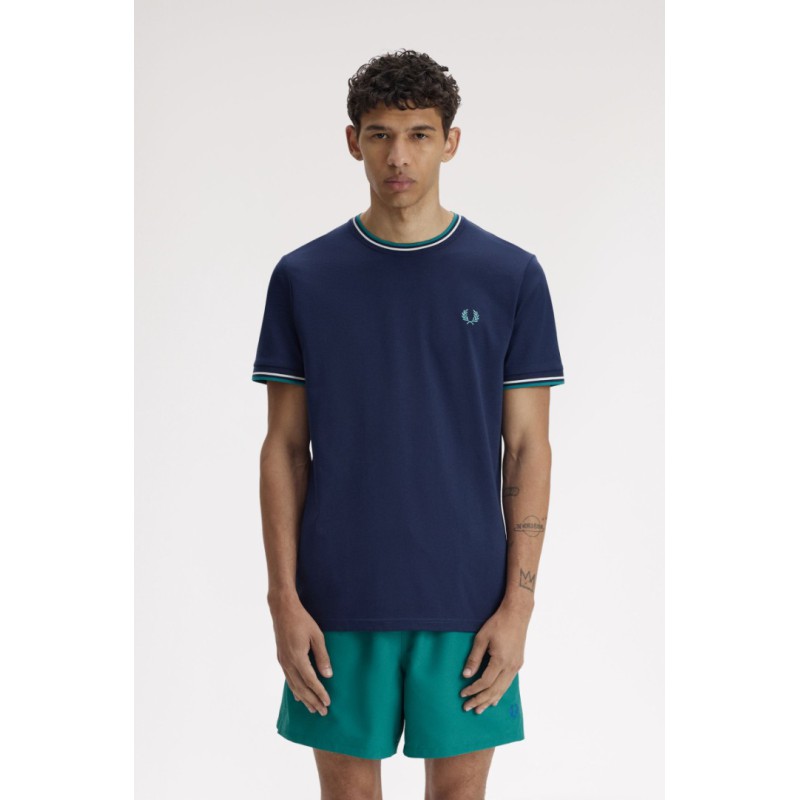M1588 86A FRED PERRY T-SHIRT