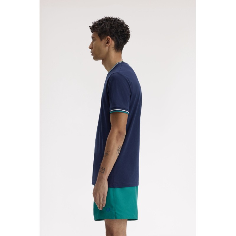 M1588 86A FRED PERRY T-SHIRT