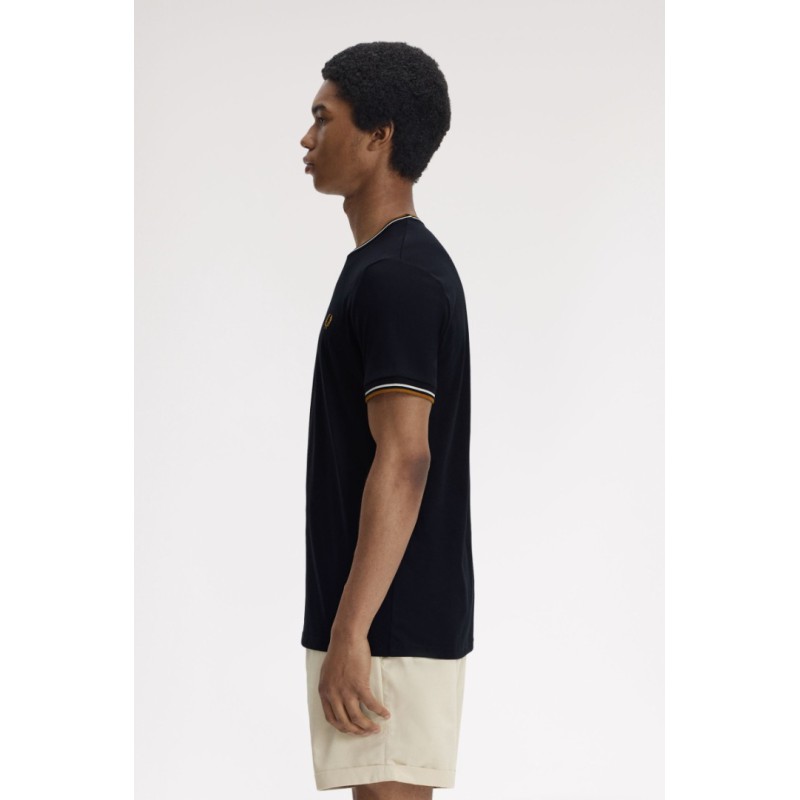 M1588 P69 FRED PERRY T-SHIRT
