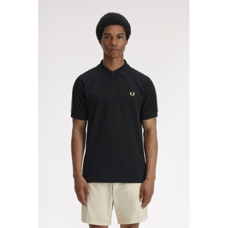 M2304 102 FRED PERRY POLO