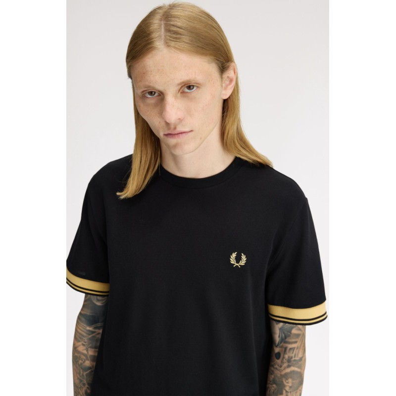 M2396 90A FRED PERRY T-SHIRT