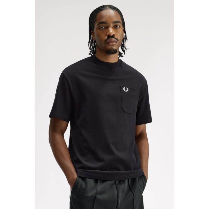 M2408 102 FRED PERRY T-SHIRT