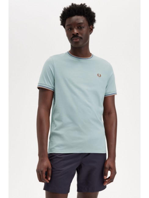 M1588 Y26 FRED PERRY T-SHIRT