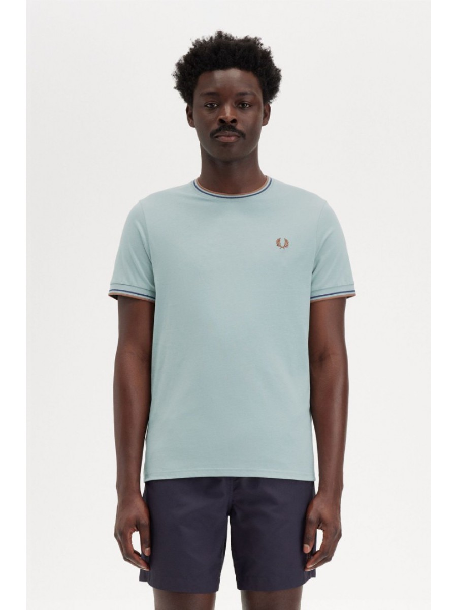 M1588 Y26 FRED PERRY T-SHIRT