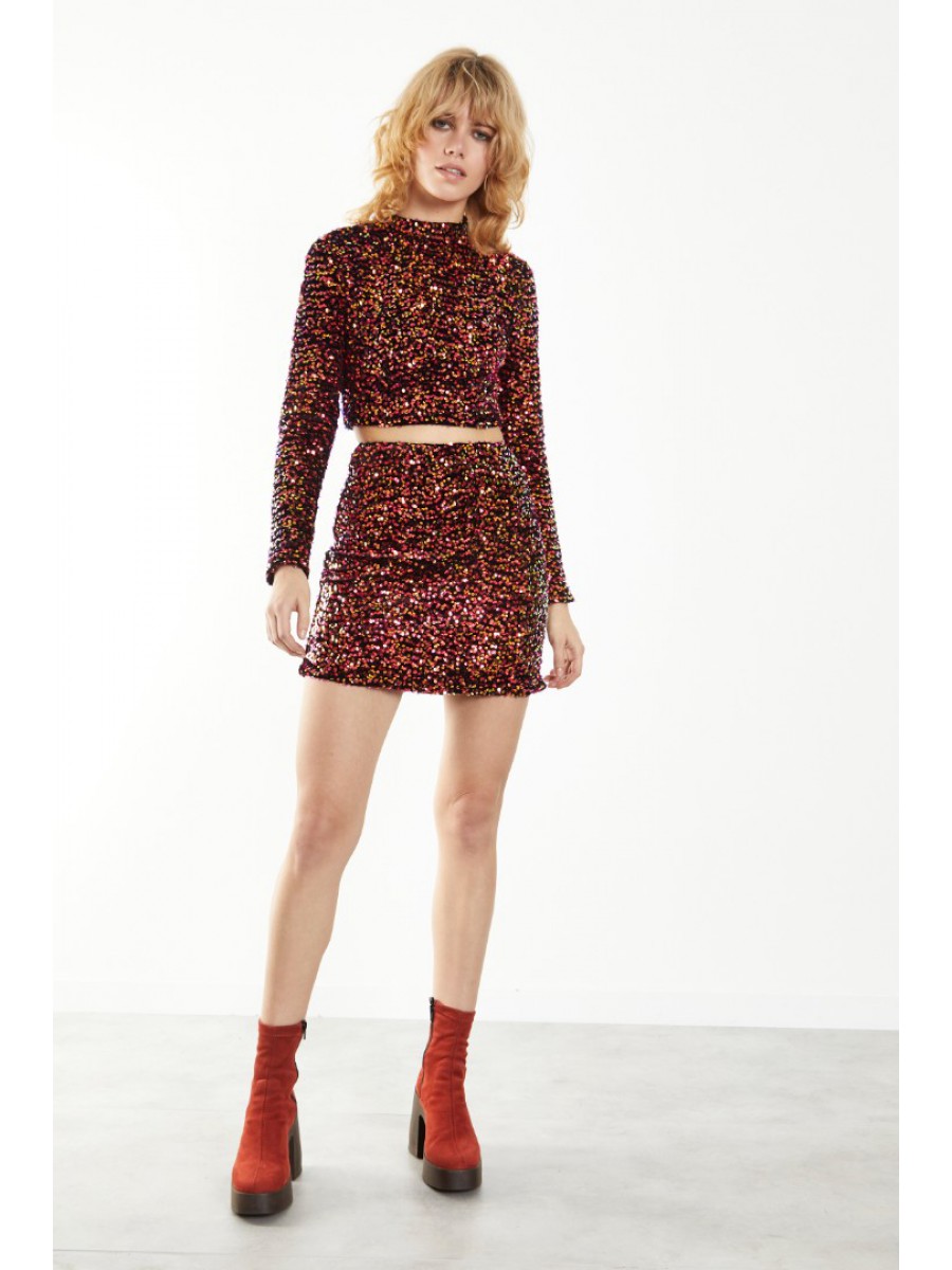AN4314 GLAMOROUS WOMAN-TOP RED