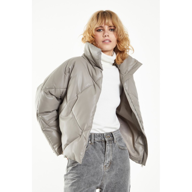 KA6941 GLAMOROUS WOMAN-COAT