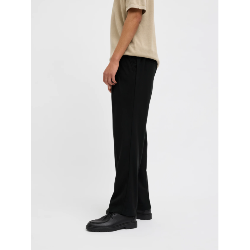 12267059 JPSTKARL JULIAN JOGGER