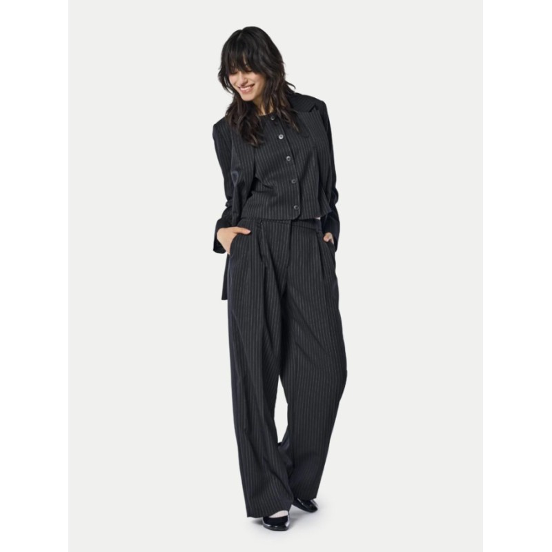 15349616 ONLREINA HW PLEAT STR PINS PANT TLR
