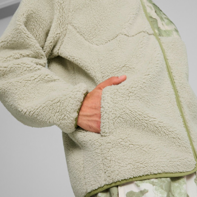 626769 68 PUMATECH HIKING IS A TEAM SPORT JACKET