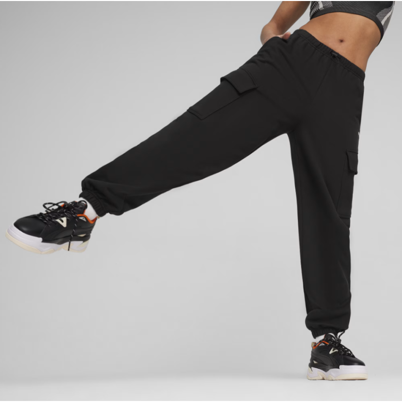 624297 01 DARE TO RELAXED CARGO SWEATPANTS