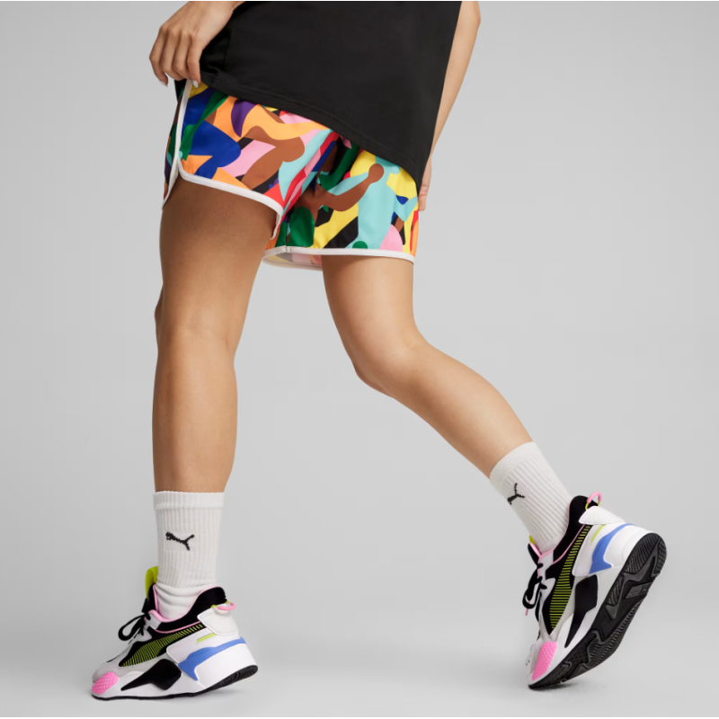624411 01 CLASSICS LOVE MARATHON SHORTS