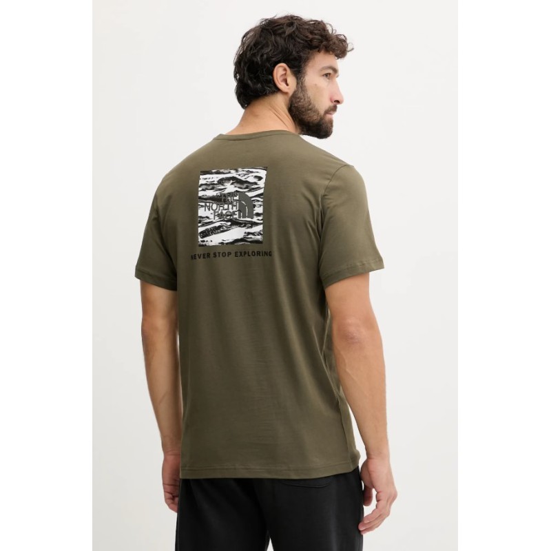NF0A8E3HFA41 M BOX NSE EDGE OF LIGHT INFILL S/S TEE GREEN/TNF BLA