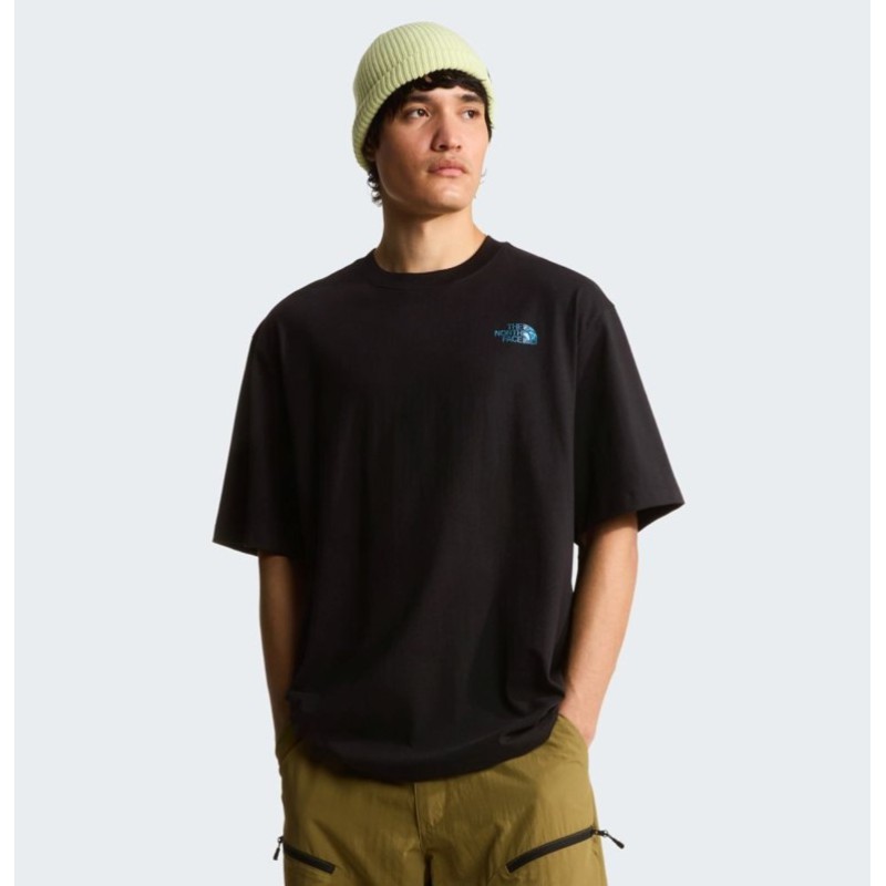 NF0A8G9WJK31 M LIQUID BOX NSE OVERSIZE SHORT SLEEVE TNF BLACK