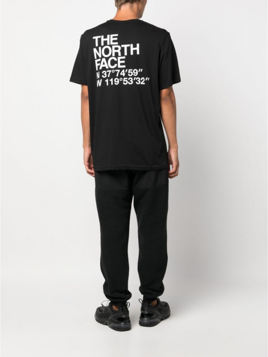 NF0A853ZJK31 M COORDINATES HOODIE TNF BLACK